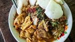 Siang Ini Enaknya Makan Rujak Soto Khas Banyuwangi