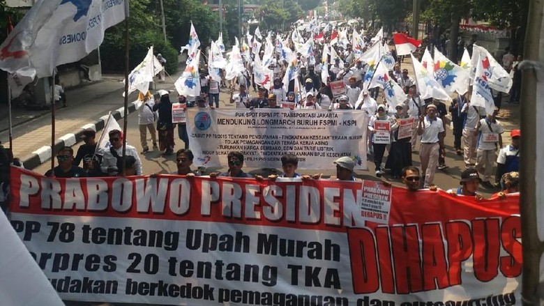 Long March ke KPU Massa Prabowo Putar Lagu 2019GantiPresiden