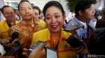 Momen Titiek Dampingi Probowo di KPU