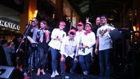 Penampilan Apik Elek Yo Band di Penggalangan Dana Palu-Donggala