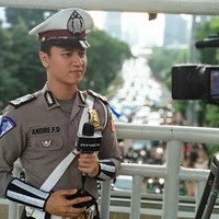 Namanya mulai dikenal lewat program 86 NET TV yang kerap mengejar pelanggar lalu lintas. Foto: Dok. Andre Ferdiansyah