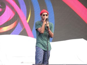 Teddy Adhitya Obati Trauma Lewat Musik