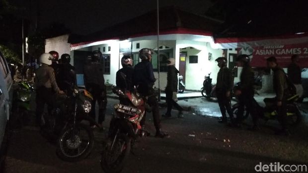 Petugas langsung membubarkan tawuran dan menjaga lokasi