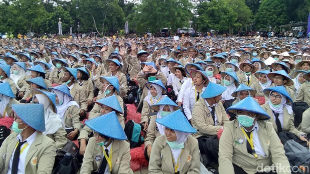 Ribuan maba UGM. 