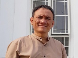 Andi Arief Bicara PD Si Istri Setia dan 2 Istri Muda Mata Duitan