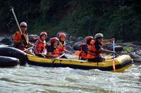 Seru-seruan River Tubing di Ciamis, Ini Tempatnya