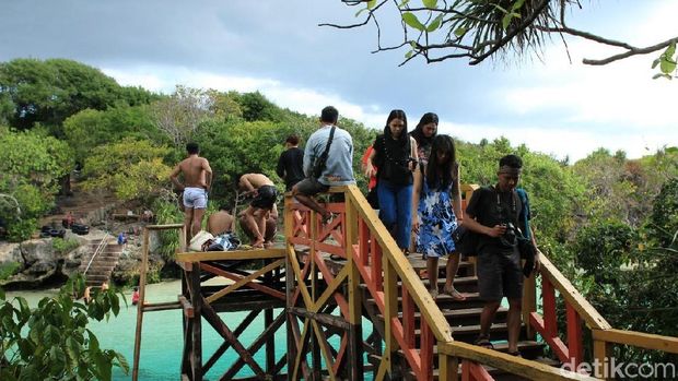 Hari Kedua di Sumba, 12 Agus Jelajahi Tanjung Mareha & Danau Weekuri