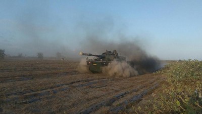 Tank Tempur Pindad Diuji Lewati Pasir Pantai