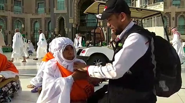 Berdesakan di Masjidil Haram, Engsel Tulang Jemaah Haji Bergeser Berdesakan di Masjidil Haram, Engsel Tulang Jemaah Haji Bergeser