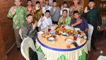 Pose Romahurmuziy Saat Ngemil Durian hingga Makan Malam dengan Jokowi 