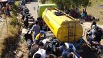 Senangnya Warga Korban Gempa Lombok Dapat Bantuan Air Bersih