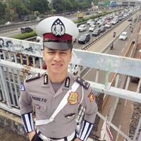 Pria yang bekerja di NTMC Polri ini juga sering dipuji di Instagram karena ketampanan dan kebaikan hatinya.  Foto: Dok. Andre Ferdiansyah