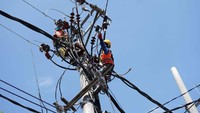Nyalanya listrik di 3 Gili ini setelah tim PLN secara bertahap memperbaiki gardu-gardu listrik di sana. Pool/PLN.