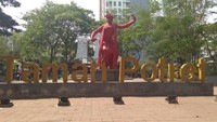 Taman Potret bisa jadi alternatif liburan yang asyik. Di sini, bukan hanya sekadar ruang terbuka hijau tetapi juga tempat bersantai yang nyaman untuk keluarga (Bayu Fitri/dTraveler)