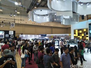 Astra Financial Bidik Pembiayaan Kendaraan Rp 1 Triliun Selama GIIAS