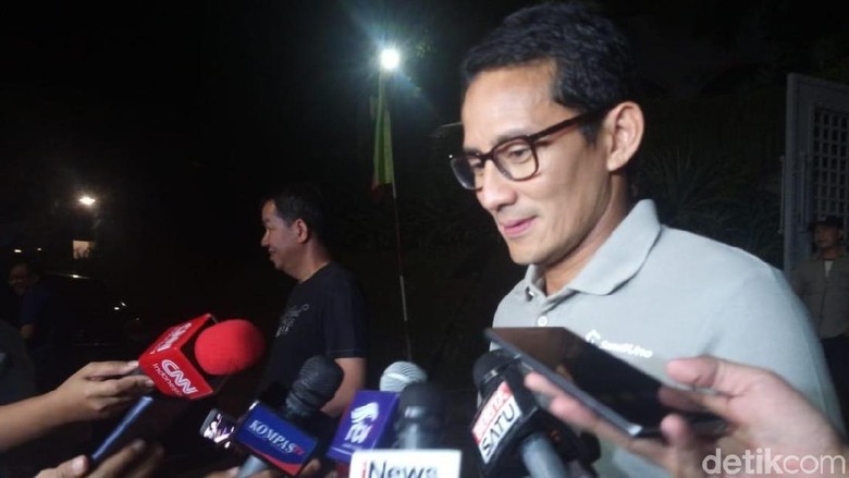 Sandiaga Soal AHY di Timses: Beliau Luar Biasa, Disukai Ibu-ibu Sandiaga Soal AHY di Timses: Beliau Luar Biasa, Disukai Ibu-ibu