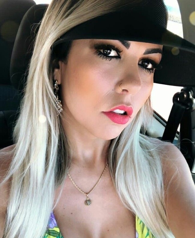 Paula menambahkan bahwa kontestan lainnya mungkin merasa terancam dengan kehadirannya. Foto: Dok. Instagram