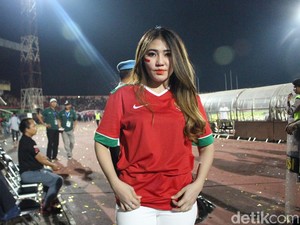 Timnas U-16 Juara, Via Vallen Ikut Bangga