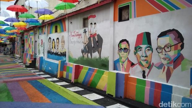 Sambut HUT RI ke-73, Warga di Ambon Kreasikan Kampung Warna Warni