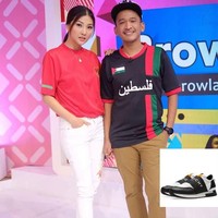 Memandu acara Brownies ditemani sang istri Sarwendah, Ruben Onsu terlihat memadukan baju jersey yang dipakainya dengan sepatu dari brand asal Paris, Givenchy. Sepatu Givenchy seri Active Runner Sneakers itu harganya sekitar Rp 8 jutaan. Dalam sebuah wawancara, pria 34 tahun itu pernah mengatakan sepatu baginya adalah sebuah kehidupan. Dia pun rajin merawat koleksi alas kakinya itu.  Foto: Dok. Instagram