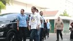 Foto: Beda Gaya Pakaian Jokowi-Maruf saat Tes Kesehatan di RSPAD