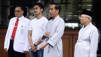 Usai menyapa awak media, Jokowi dan Ketua Rais Aam NU itu masuk kembali ke dalam ruangan. Tes kesehatan dijadwalkan berlangsung sekitar 9 jam.