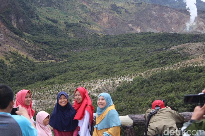 Yuk Ikut Lomba Pungut Sampah di Gunung Papandayan Garut