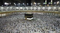 Jemaah haji putihkan Masjidil Haram.