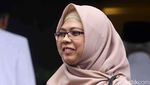 Gaya Putri Maruf Amin Antar Ayahnya Tes Kesehatan di RSPAD