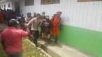 8 Orang Tewas, Begini Evakuasi Kecelakaan Pesawat Dimonim AIr