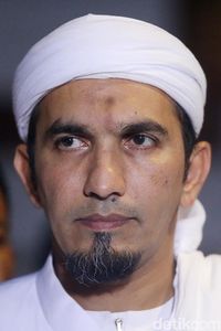 FPI Menyoal Petisi Viral
