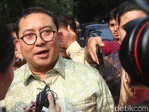 Fadli Zon Anggap Aksi Joni Lebih Heroik Ketimbang Stuntman Jokowi