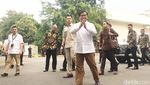 Foto: Salam Hormat Prabowo Saat Tiba di RSPAD untuk Tes Kesehatan