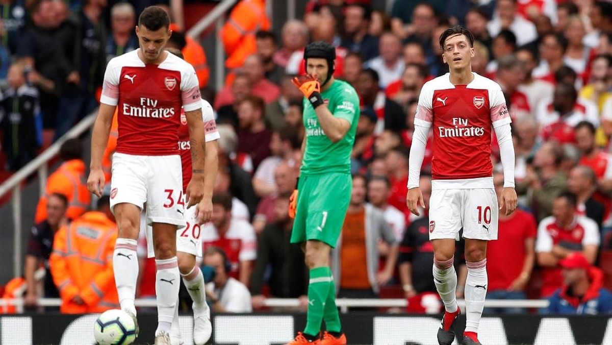 Penampilan Petr Cech saat Arsenal dikalahkan Manchester City 0-2 akhir pekan lalu dikritik. (Foto: Reuters/John Sibley)