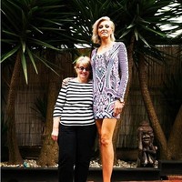 Caroline saat ini tengah mendaftarkan diri ke Guinnes of World Records sebagai wanita dengan kaki terpanjang. Saat ini, wanita dengan kaki terpanjang di dunia adalah Svetlana Pankratova dengan tinggi badan 195 cm. (Foto: Instagram)