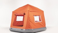 Foto: Tenda terapung ini tidak memiliki tiang besi karena semua strukturnya dibentuk oleh udara. Angin kencang dikatakan tak akan mengganggu keamananya (SmithFly)