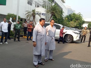 Canda Prabowo: Saya Takut Suntik, Lebih Baik Suruh Terjun