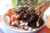Mantap! 5 Tempat Makan Ini Punya Sate Kambing Muda yang Maknyus