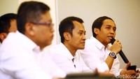 Pembekalan 100 juru bicara (jubir) untuk kampanye Jokowi-Maruf Amin ini pun diikuti oleh para elite parpol koalisi dan sejumlah masyarakat non-politik.