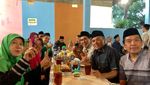 Heboh Santri Dadakan, Ini Gaya Kulineran Waketum PPP yang Gemar Sate dan Durian