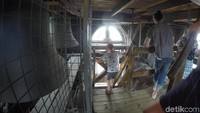 Daya tarik dari gereja ini tak lain adalah menaranya yang boleh dipanjat oleh para turis, tentunya saat tidak sedang ada ibadah. (Uyung/detikTravel)