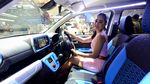 Yang Cantik-cantik di Booth Daihatsu