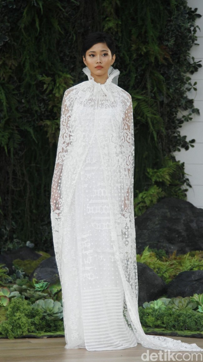 Fashion show gaun pengantin dari Sapto Djojokartiko di Grand Hyatt Jakarta Wedding Fair 2018, Jumat [10/8/2018]. Foto: Mohammad Abduh/Wolipop