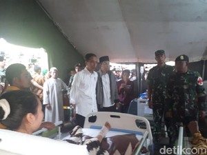 Jokowi Kunjungi Tenda Pengungsi Korban Gempa di Lombok Utara