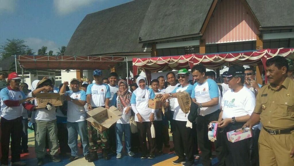 Lestarikan Kehidupan Laut, KLHK Gelar Aksi Bersih-bersih Pantai Lestarikan Kehidupan Laut, KLHK Gelar Aksi Bersih-bersih Pantai