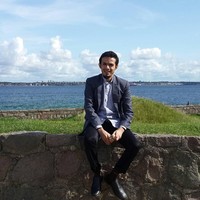 Kini dokter berwajah Arab itu mengembangkan program lainnya tapi masih berhubungan dengan layanan kesehatan warga kurang mampu. Ia mengembangkan aplikasi kesehatan yang bisa diakses oleh semua orang yang membutuhkan. Foto: Dok. Instagram