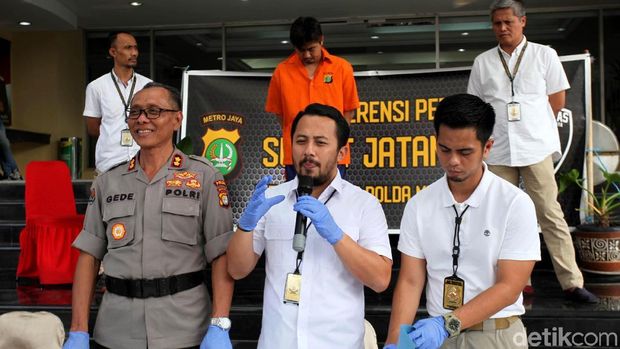 Alex membayar 4 eksekutor untuk membunuh Herdi karena sakit hati
