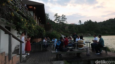 Foto: Danau Linow yang Instagrammable di Tomohon