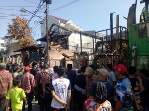 Pria Diduga Alami Gangguan Jiwa Bakar Rumah Tetangga