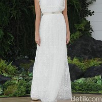 Fashion show gaun pengantin dari Sapto Djojokartiko di Grand Hyatt Jakarta Wedding Fair 2018, Jumat [10/8/2018]. Foto: Mohammad Abduh/Wolipop